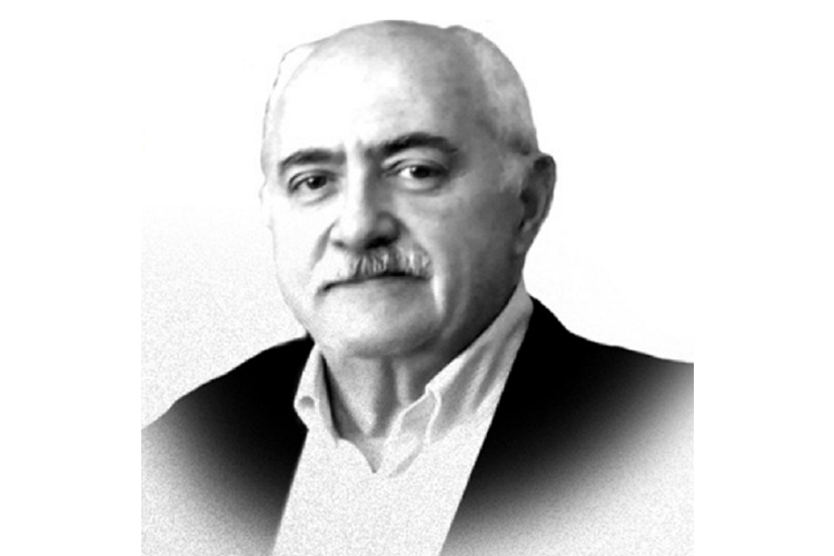 Eldar Akhadov penulis berbakat, penyair, dan penulis prosa asal Azerbaijan. 