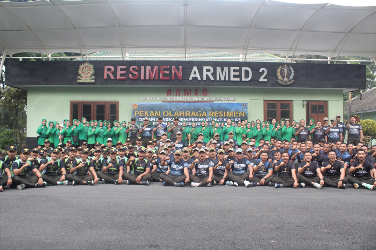 Para peserta Pekan Olahraga Resimen dalam memeriahkan HUT ke-62 Menarmed 2 Kostrad. (Foto: Dok. Menarmed 2 Kostrad)