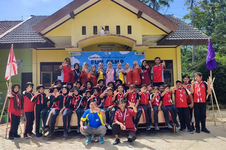 Gazebo Numerasi, Inovasi Mahasiswa STKIP PGRI Pacitan Dongkrak Numerasi Siswa SD Negeri 4 Kemuning