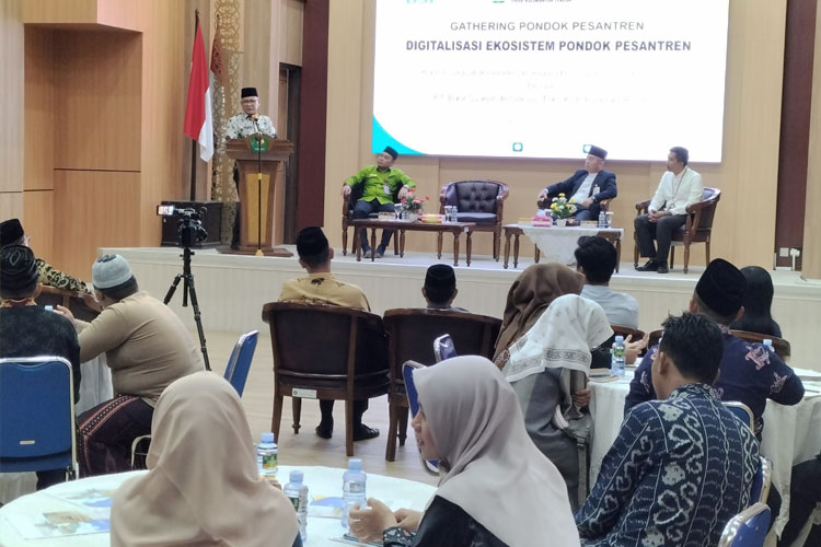 Kanwil Kemenag Kalimantan Tengah dan Bank BSI menggelar gathering pesantren. Kegiatan dihadiri puluhan pimpinan pondok pesantren. (FOTO: Kemenag)