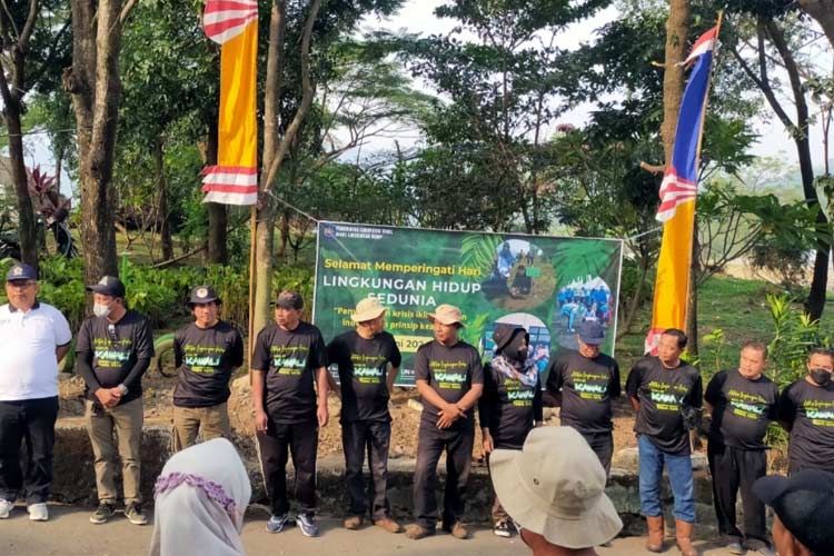 Aksi Tanam 3000 Bibit Pohon Jati, Kawalli Tegal Raya, DLH, BPSDA Pemali dan Kepala CDK Wilayah V Jateng Peringati Hari Lingkungan Hidup Sedunia (Foto: Cahyo Nugroho For TIMES Indonesia)
