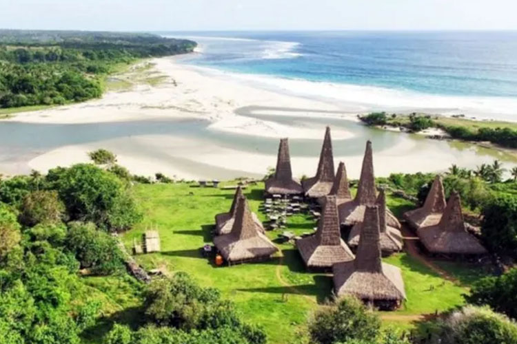 Pesiapan Desa Wisata Sumba Timur. (FOTO: (Ratenggaro Beach Tourism)