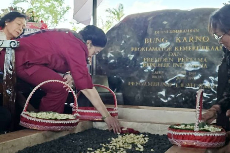 Haul Ke-54 Bung Karno: Megawati dan PDIP Teguhkan Warisan Perjuangan Sang Proklamator di Blitar