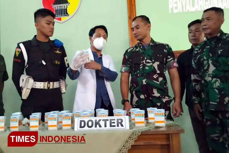 Dandim 0812 Lamongan Letkol Arm. Ketut Wira Purbawan saat menghadiri sosialisasi bahaya narkoba. (Foto : Pendim.0812 Lamongan for TIMES Indonesia)