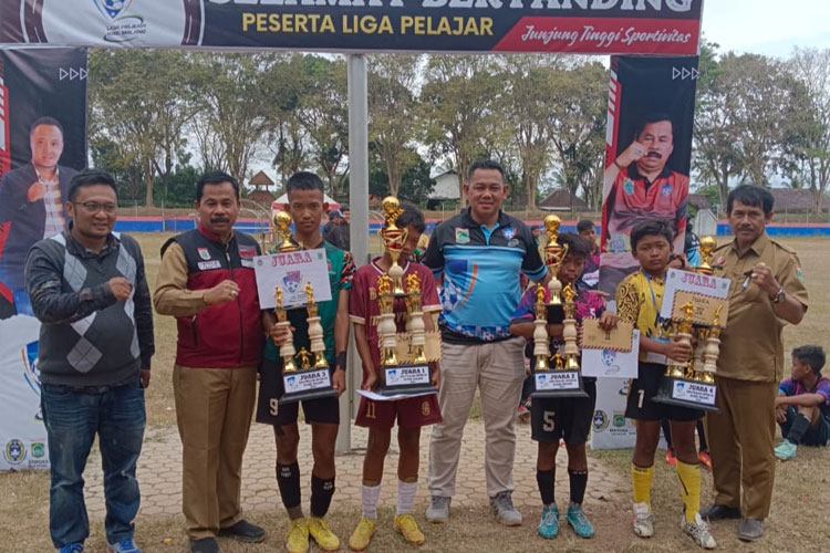 Tropi Bergilir Juara Liga Pelajar Antar-SD 2024 Diboyong Tim Kecamatan Tirtoyudo Kabupaten Malang