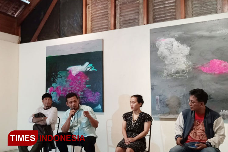 Lewat Pameran Tunggal, Perupa Muda Bantul Seppa Darsono Ajak Masyarakat Peduli Laut