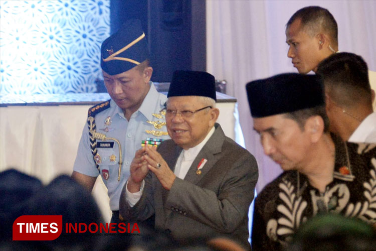 Wakil Presiden RI, Makruf Amin, dalam kesempatan kunjungan kerja di Ponpes Asy Syadzili, Pakis, Kabupaten Malang, Jumat (28/6/2024). (FOTO: Adhitya Hendra/TIMES Indonesia)