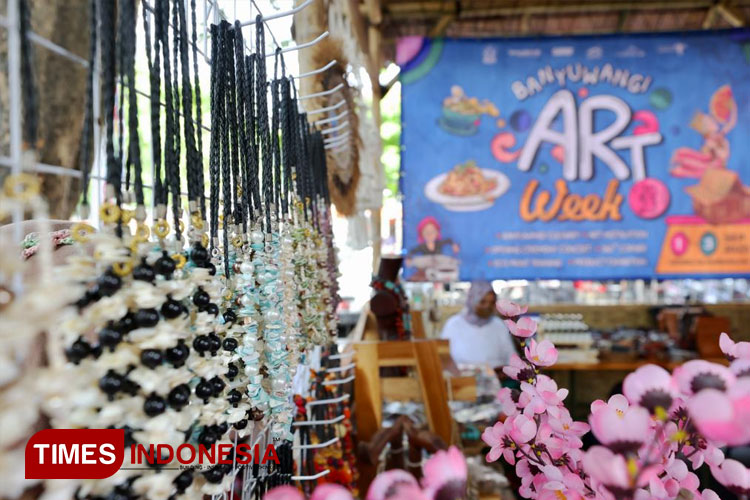 Hasil UMKM Banyuwangi Art Week & SekarKijang Creative Fest 2024 (FOTO: Humas Pemkab Banyuwangi for TIMES Indonesia)