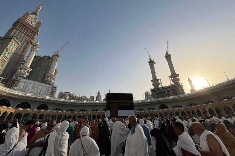 Sebelum meninggalkan Makkah, jemaah haji diwajibkan melakukan Tawaf Wada' yang tawaf perpisahan sebelum meninggalkan Makkah.(foto: MCH 2024 Kemenag RI)