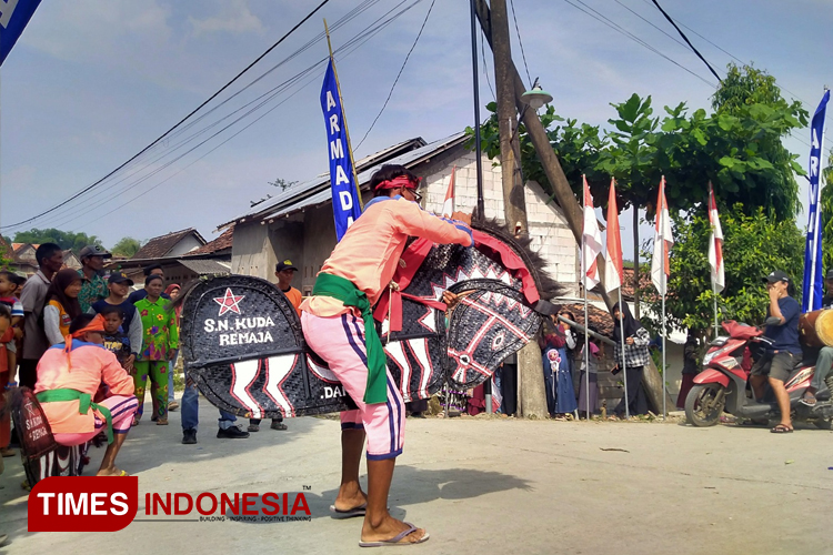Sedekah-Bumi-2.jpg