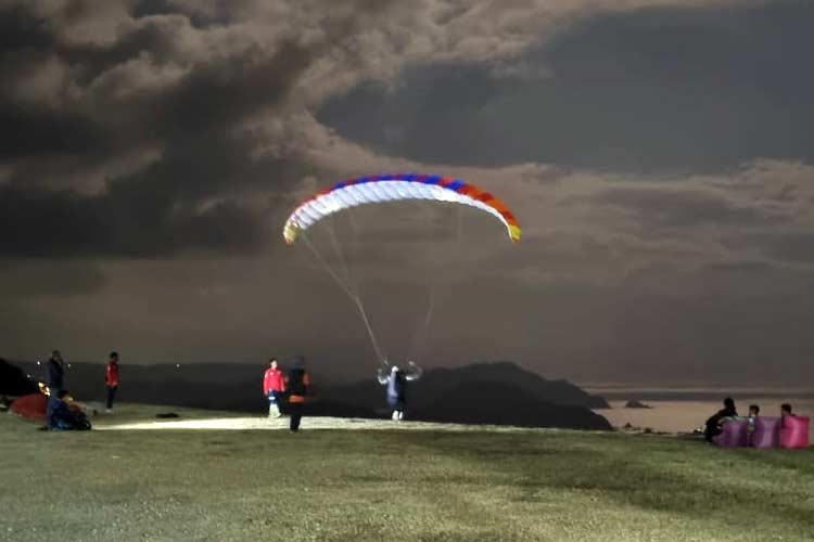 Event-Paralayang-di-Skylancing-b.jpg