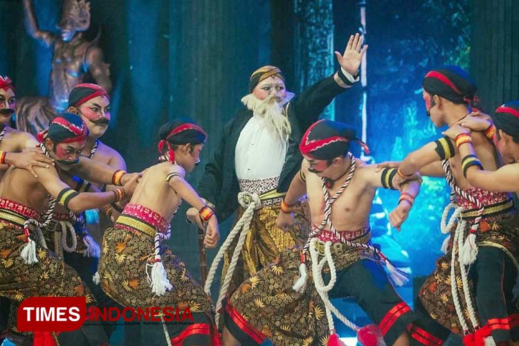 Festival-Nasional-Reog-Ponorogo-b.jpg