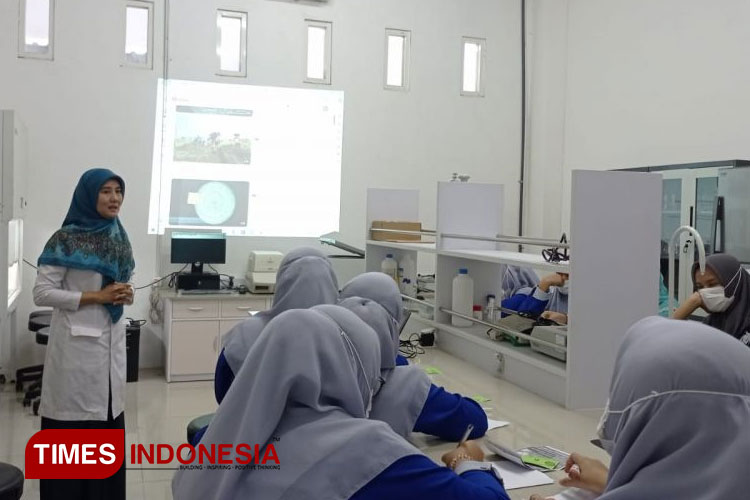 Halal-Center-Unisma.jpg