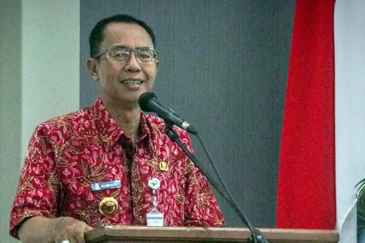 Pj Bupati Banjarnegara Muhammad Masrofi saat membuka Rapat Koordinasi Tim Koordinasi Penanggulangan Kemiskinan (TKPK) di Sasana Bhakti Praja Setda Banjarnegara (Foto: Kominfo for TIMES Indonesia)