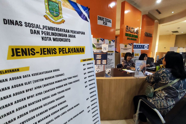 Stand pelayanan Dinsos PPPA Kota Mojokerto di Mall Pelayanan Publik Gajah Mada, Kota Mojokerto. (Foto: Dok. Kominfo)