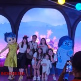 Keseruan Warga Surabaya Bertemu Karakter Disney, Pengunjung: Tak Usah Jauh-jauh ke Disneyland