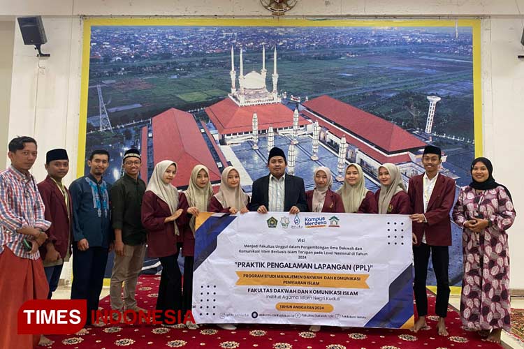 Kemandirian pengelolaan operasional Masjid Agung Jawa Tengah menjadi rujukan sejumlah mahasiswa PPL Manajemen Dakwah dari IAIN Kudus untuk studi tiru. (Foto: Ihza Fajar Azhari/TIMES Indonesia) 