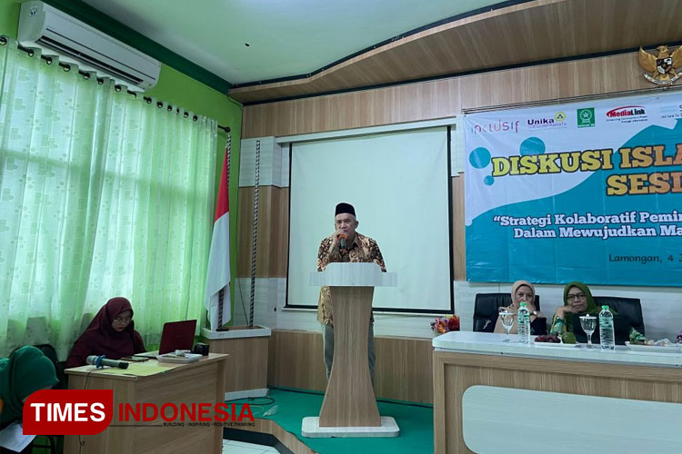 Diskusi Islam Damai dengan tema