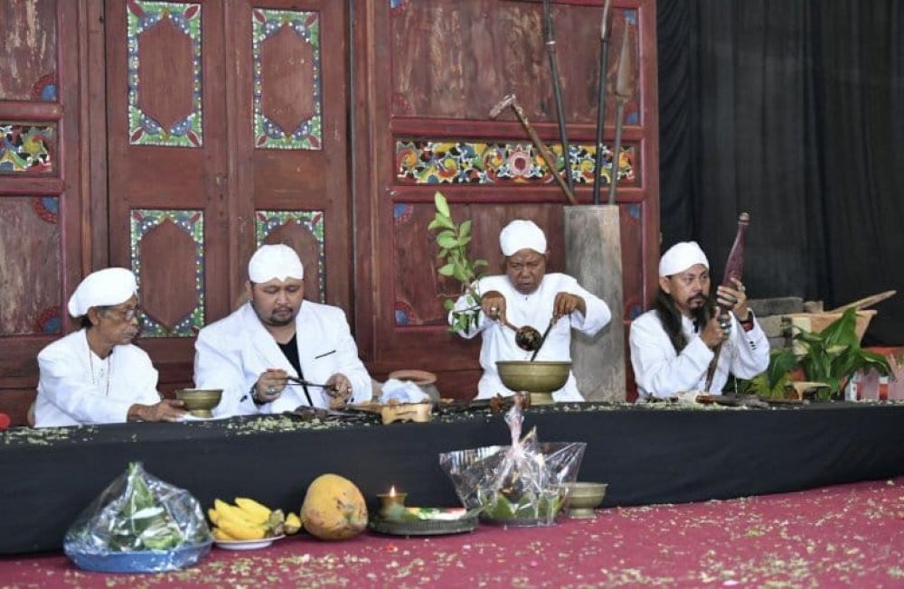 Haul Akbar dan prosesi jamasan keris di Kabupaten Sumenep.(Dok.Pemkab Sumenep)