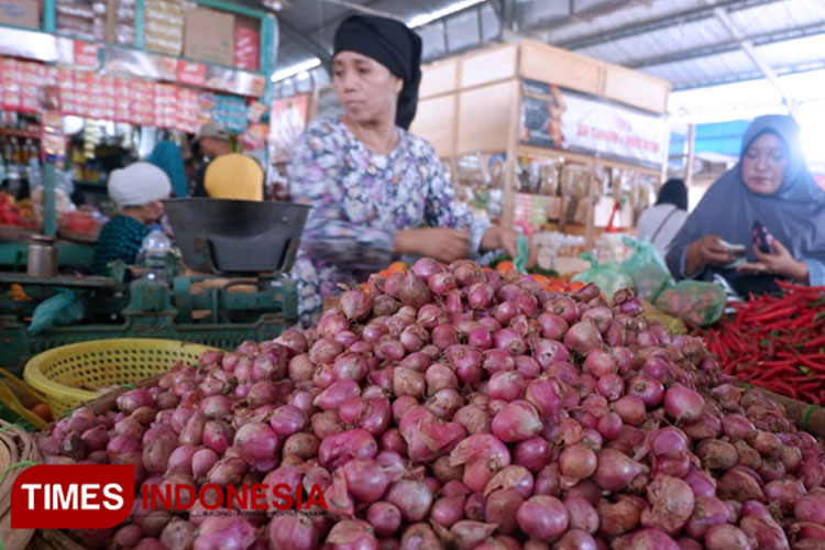 Kelebihan Pasokan, Harga Bawang Merah di Banyuwangi Anjlok