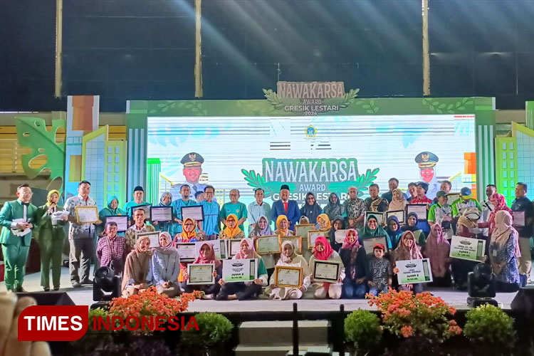Kegiatan-Nawa-Karsa-Award-Gresik-Lestari.jpg
