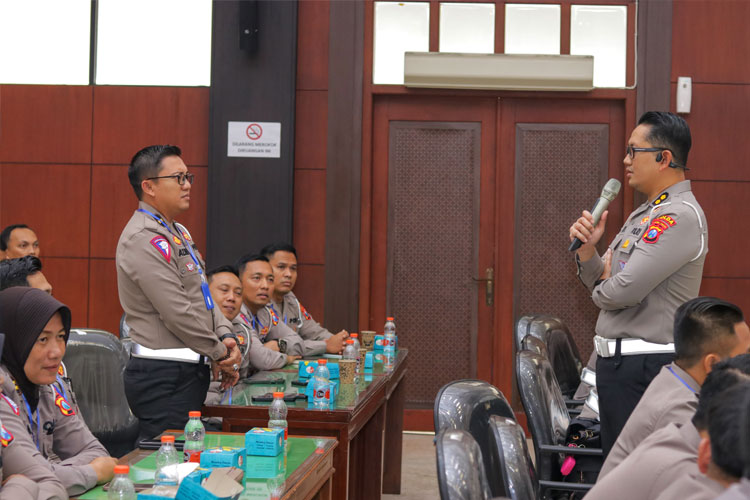 Regident-Ditlantas-dan-Jajaran-Polda-Jatim.jpg