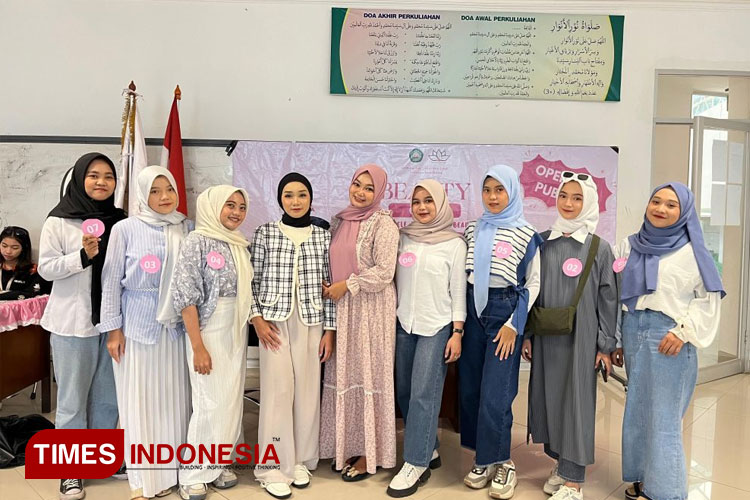 Beauty Class UKM Seni Tari Melati Sekar Langit Unisma Malang kolaborasi dengan Paras Ayu Malang.