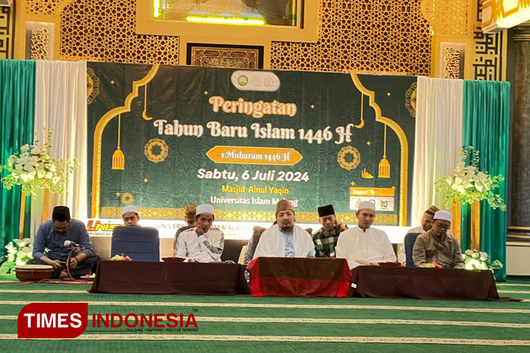 Mauidhoh hasanah oleh Dr. KH. Shams Madyan, Lc., MA. (Gus Madyan) pada acara peringatan awal tahun baru Islam 1446 H bersama Asosiasi Remaja Masjid Ainul Yaqin (ARMY) Unisma Malang.