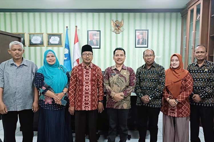 Pertemuan antara Pengurus FPK dan Dispendik Kabupaten Gresik (Foto: FPK for TIMES Indonesia).