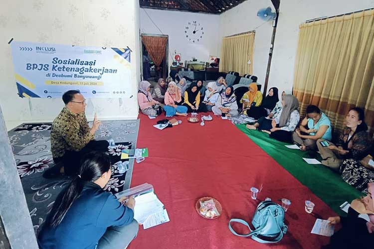 Sosialisasi BPJS Ketenagakerjaan bekerja sama dengan Migrant CARE Banyuwangi terkait jaminan sosial ketenagakerjaan. (Foto: Migrant CARE For TIMES Indonesia)