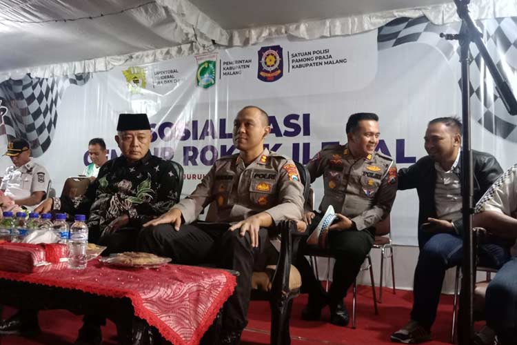 Bupati-Malang-H-Sanusi-b.jpg