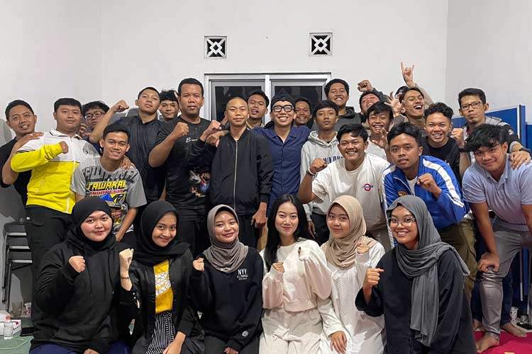 Bakal Calon Wakil Wali Kota Malang, Rizky Boncell usai mendapat dukungan dari anak muda jelang Pilkada Kota Malang 2024. (Foto: Dok. Pribadi/TIMES Indonesia)