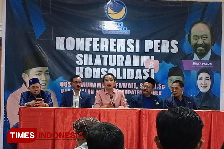 Gus Fawait dalam konferensi pers Partai Nasdem Jember. (FOTO: M. Abdul Basid/TIMES Indonesia)