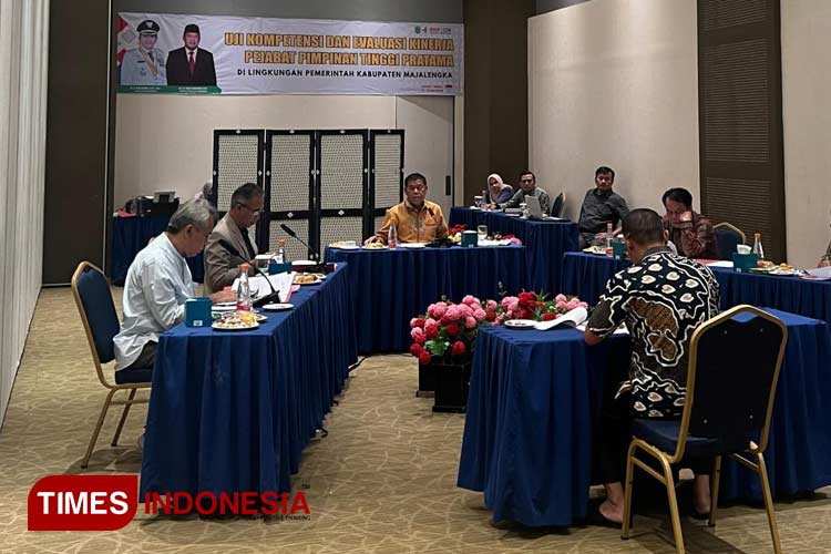 Sebanyak 22 pejabat pimpinan tinggi pratama di lingkungan Pemkab Majalengka ikuti uji kompetensi dan evaluasi kinerja. (FOTO: Jaja Sumarja/TIMES Indonesia)
