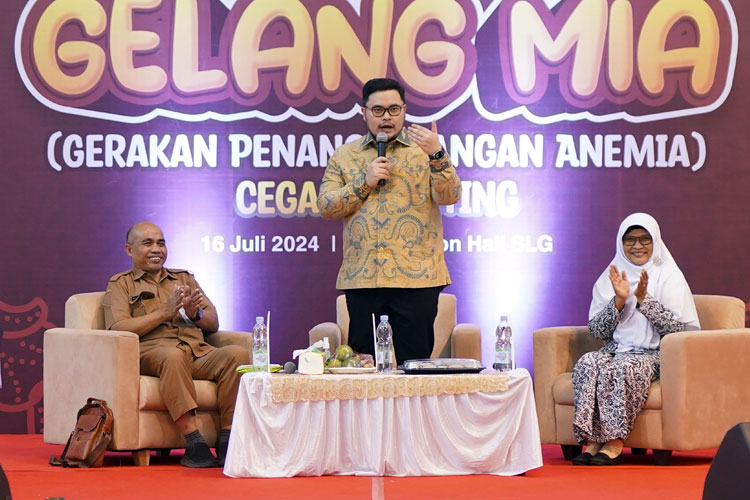 Bupati Kediri saat memberikan sambutan saat kegiatan Gelang Mia cegah Stunting (Foto: Diskominfo Kabupaten Kediri)