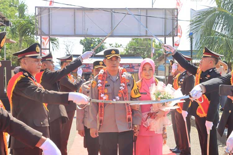 Pj Bupati Burnawan Turut Suka Cita Penyambutan Kapolres Baru Morotai