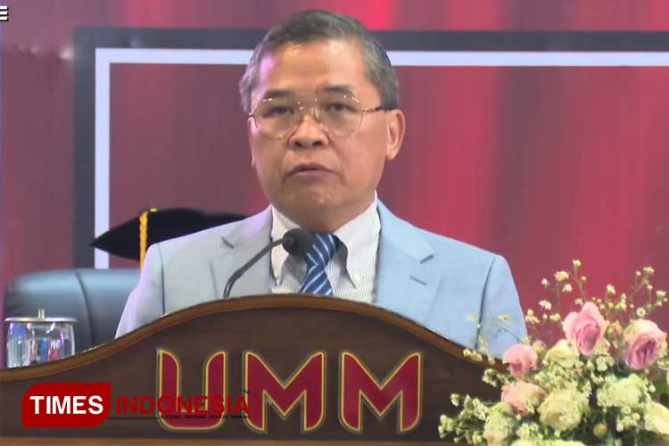Wakil Menteri Lingkungan Hidup dan Kehutanan (LHK) Alue Dohong, M.Sc. Ph.D saat berada di UMM, Kamis (18/7/2024). (Foto: Achmad Fikyansyah/TIMES Indonesia) 