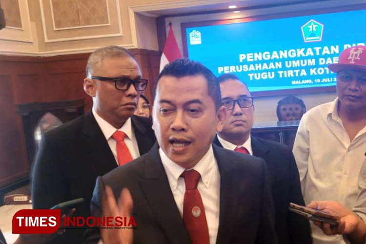 Dirut PDAM Kota Malang, Priyo Sudibyo saat ditemui awak media. (Foto: Rizky Kurniawan Pratama/TIMES Indonesia)