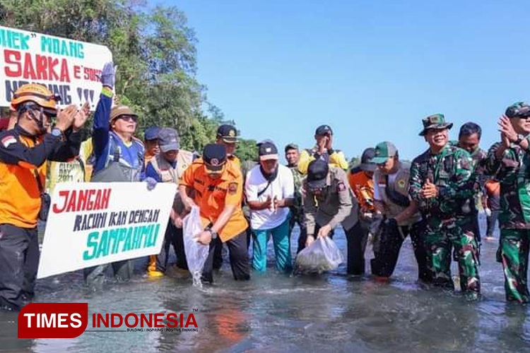 Peringati Hari Sungai Nasional 2024, Bupati Jember Ingatkan Bencana Banjir akibat Sampah