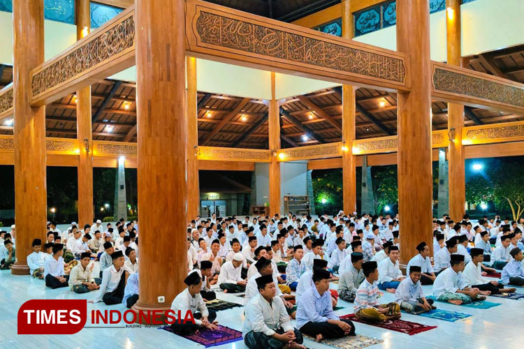 Pesantren Balekambang Jepara Gratiskan Biaya Pendidikan untuk Putra-Putri Papua