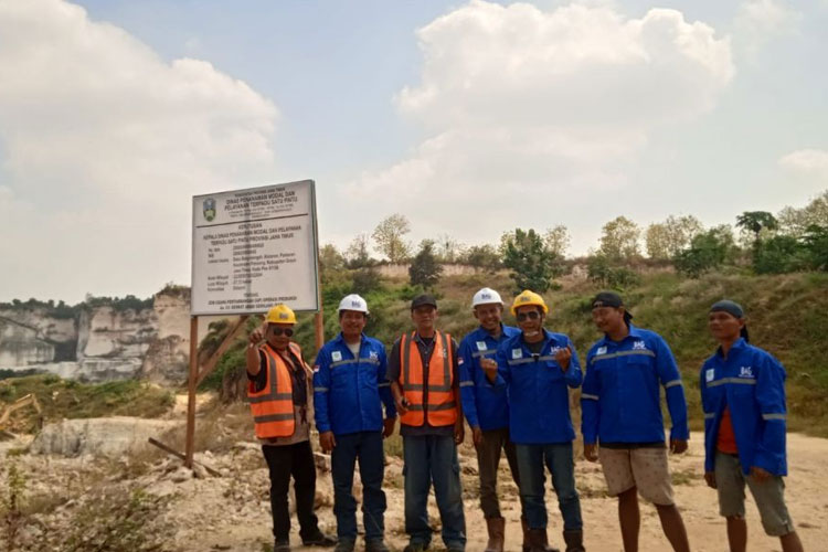 tambang.jpg