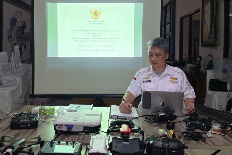 Belajar dari Sosok Arya Dega, Pakar Drone Sukses yang Banyak Dihujat Namun Juga Diikuti