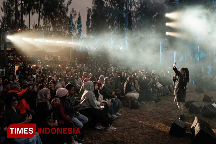 Jazz-Project-di-Jazz-Gunung-Bromo-2024-b.jpg