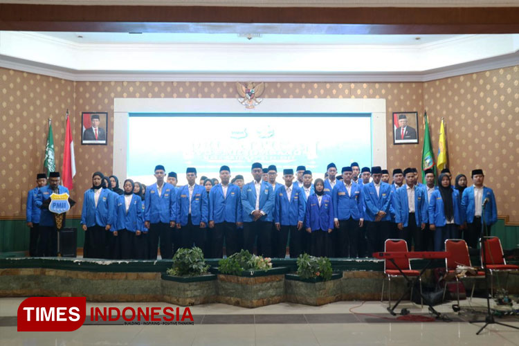 Prosesi pelantikan PC PMII Jombang di aula Bung Tomo Pemkab Jombang, Sabtu (20/7/2024). (FOTO: Dok. PC PMII Jombang for TIMES Indonesia)
