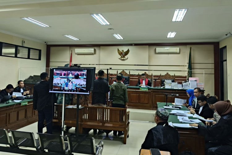 Saksi OTT Sidoarjo Sebut Dana Insentif Ditarik dari Rekening Pribadi Sesuai Kinerja ASN