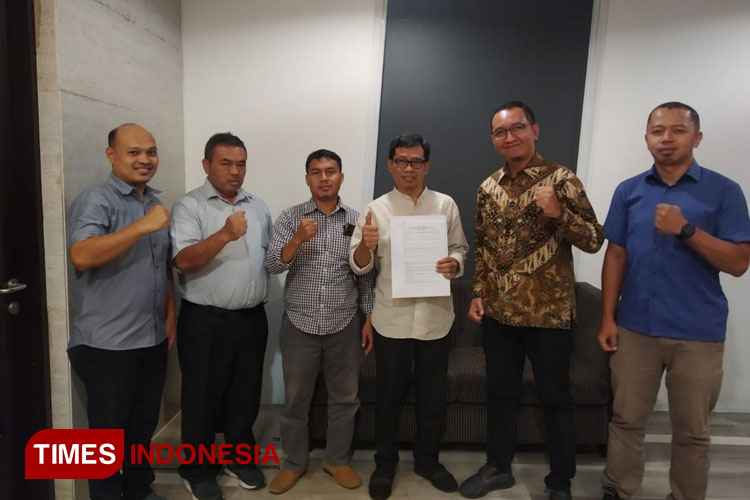 Program Studi Pendidikan Jasmani Universitas Hamzanwadi saat mengikuti verifikasi kelayakan Proposal Program Kompetisi Kampus Merdeka (PKKM) 2024>(FOTO: Humas Universitas Hamzanwadi)