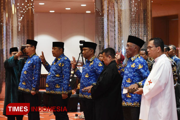 Acara Pelantikan dan Pengambilan Sumpah/Janji Jabatan Pimpinan Tinggi Madya dan Pratama di Lingkungan Bawaslu digelar di Jakarta, Jumat (19/7/2024). (FOTO: Bawaslu RI for TIMES Indonesia)