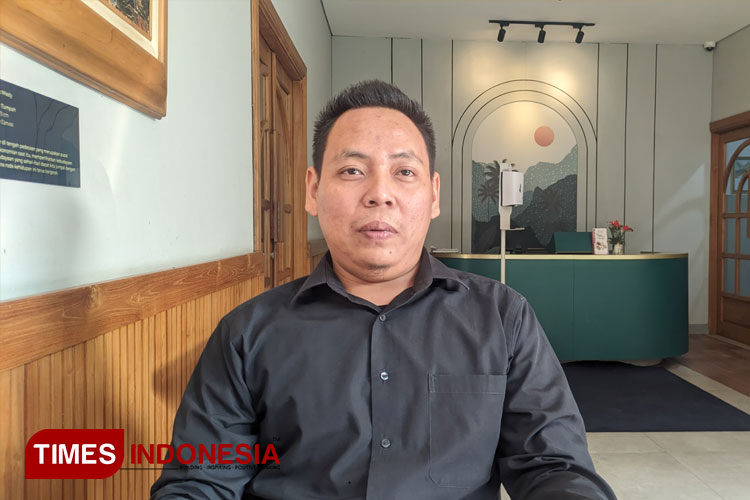 Komisioner KPU Kabupaten Mojokerto Divisi Teknis, Rendi Oky Saputra. (FOTO: Theo/TIMES Indonesia)