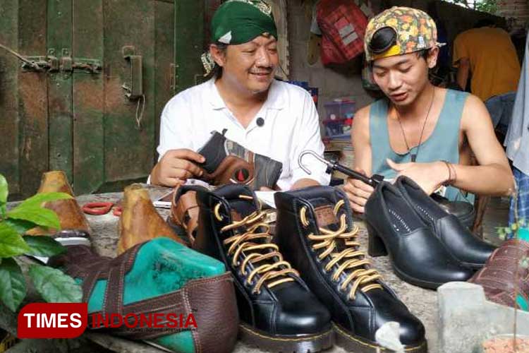 Sepatu-Kulit-3.jpg