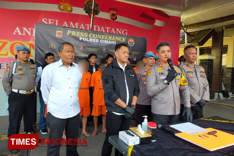 Polres Cimahi Ciduk Komplotan Curanmor dan Penadah, 10 Unit Barang Bukti Berhasil Diamankan 